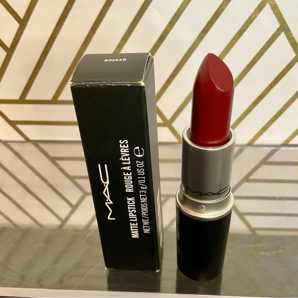 MAC Cosmetics Matte Lipstick in Rocker - Picture 1 of 3